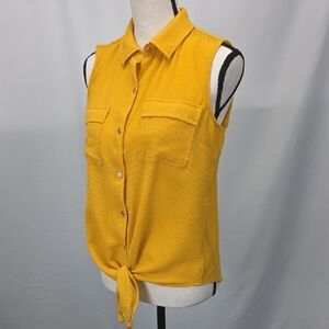 Jones New York Yellow Sleeveless Button-Down Shirt
